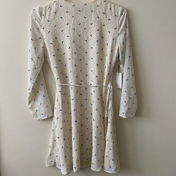 Babaton wrap dress - Picture 2 of 5